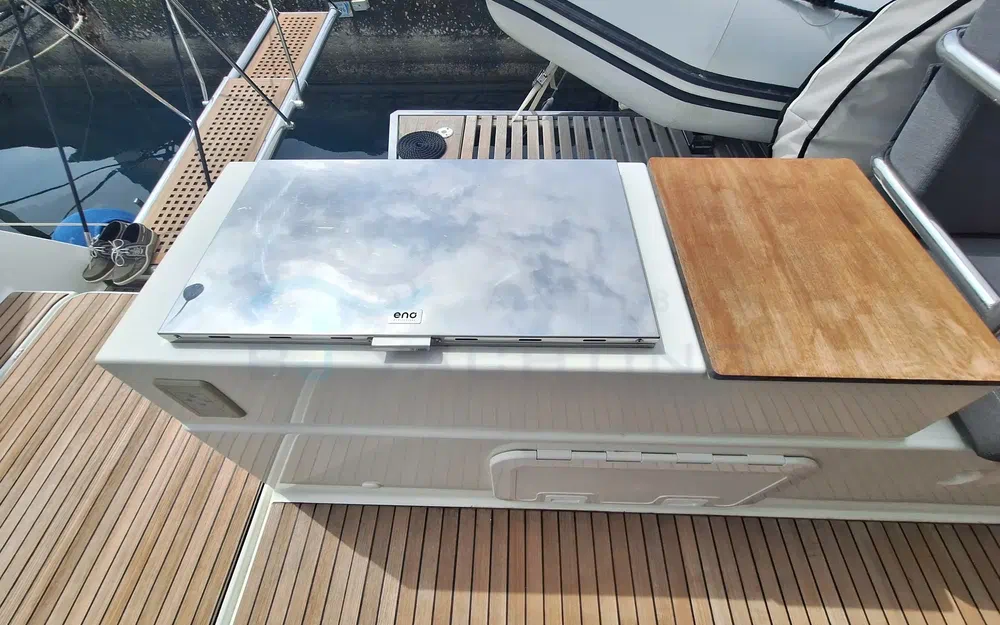slider 7 Fountaine Pajot Saona 47