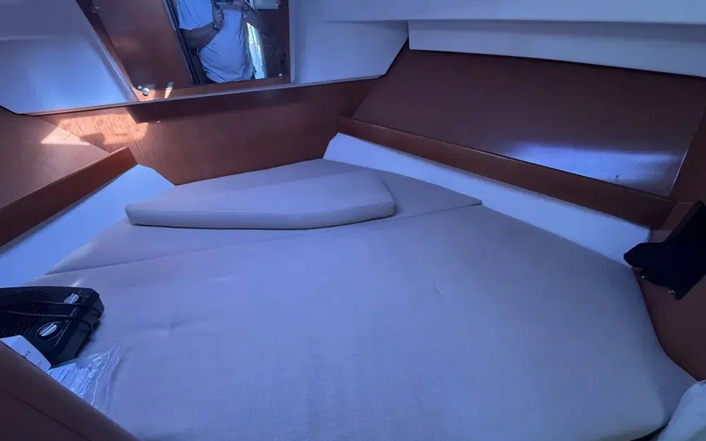 slider 7 Beneteau Antares 8 S