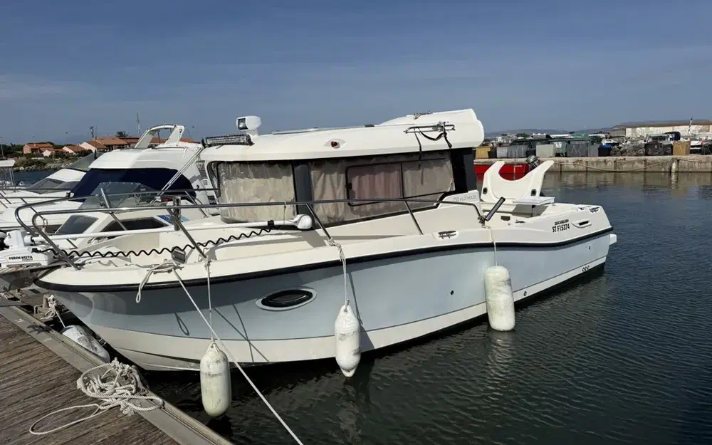 slider 0 Quicksilver 755 Pilothouse