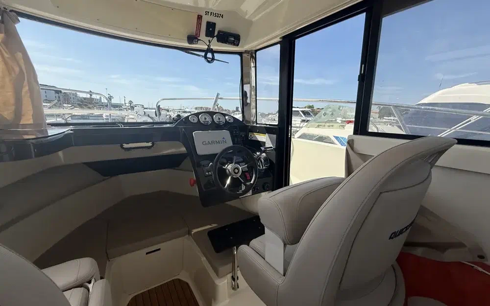 slider 13 Quicksilver 755 Pilothouse