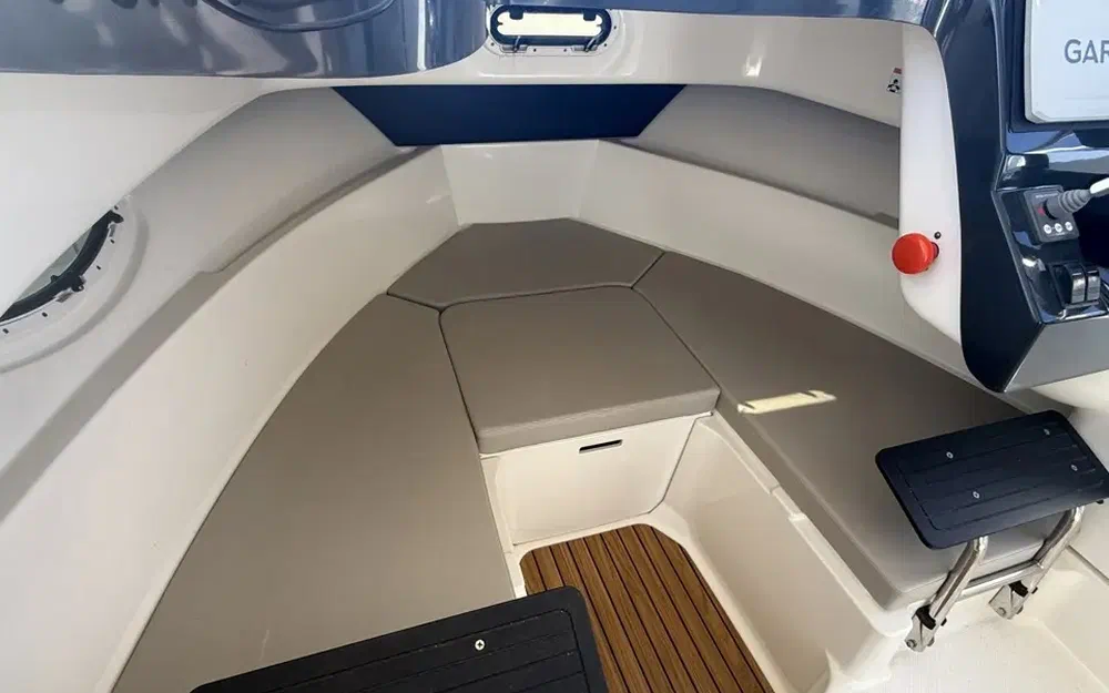 slider 15 Quicksilver 755 Pilothouse