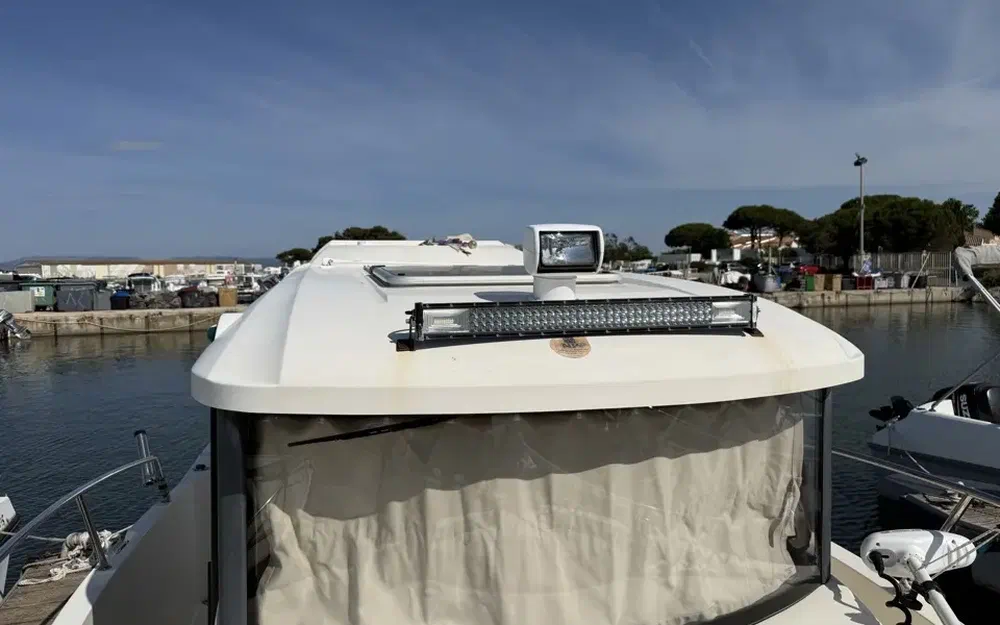 slider 19 Quicksilver 755 Pilothouse