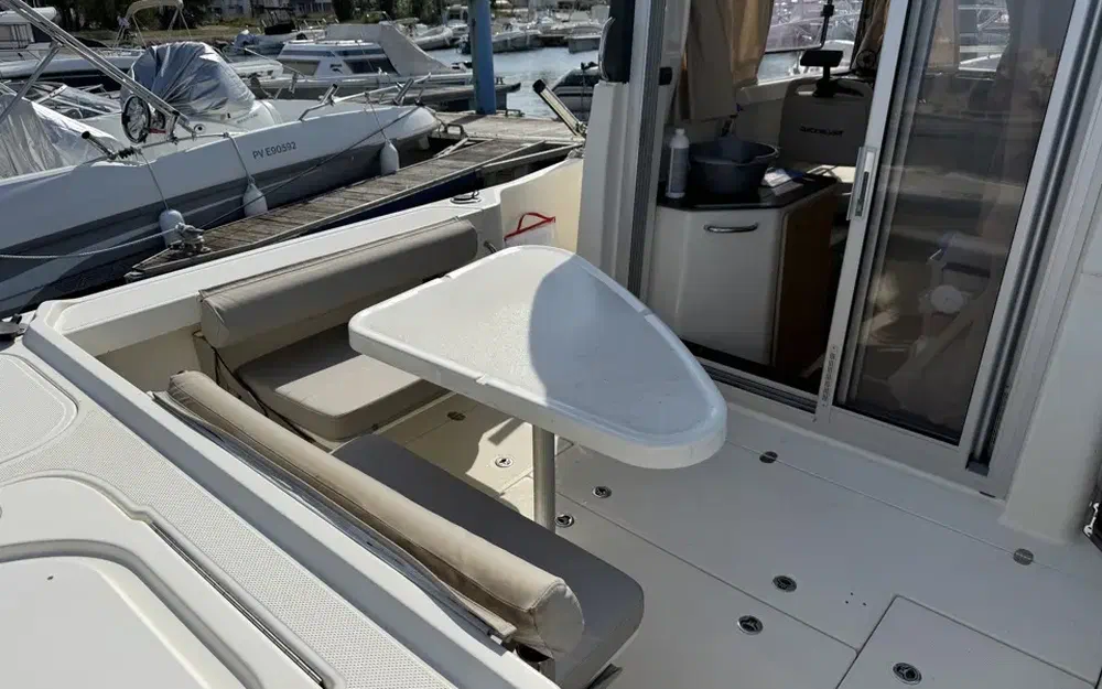 slider 5 Quicksilver 755 Pilothouse