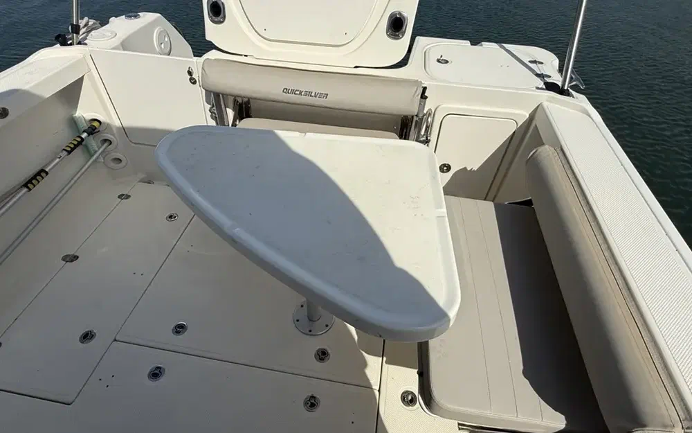 slider 6 Quicksilver 755 Pilothouse