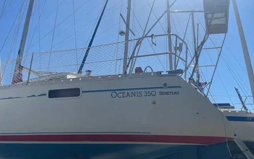 slider 9 Beneteau Oceanis 350