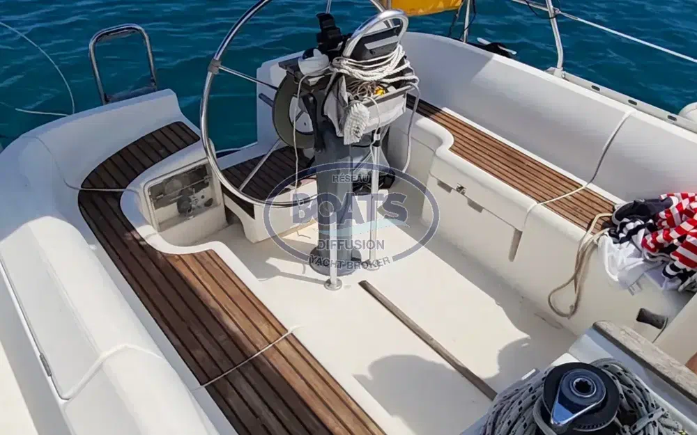 slider 1 Jeanneau Sun Odyssey 34.2