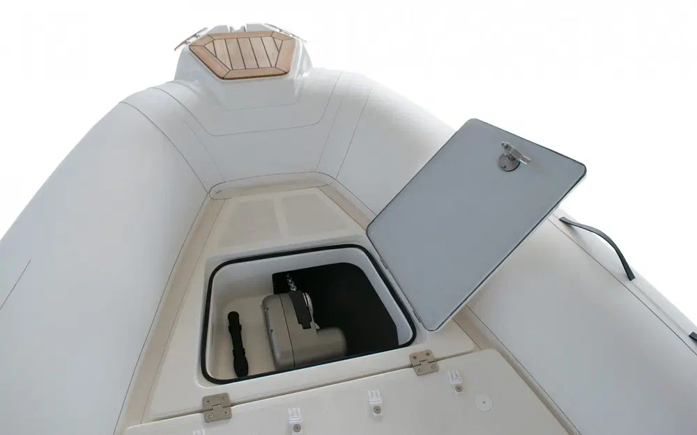 slider 6 Joker Boat Clubman 24