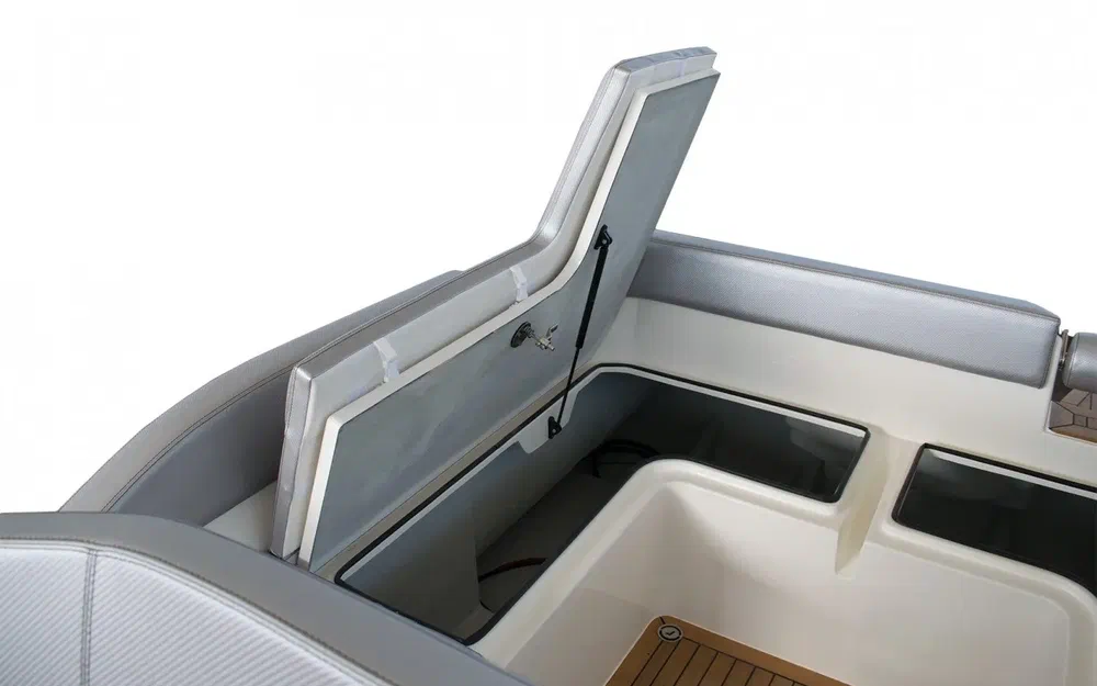 slider 8 Joker Boat Clubman 24