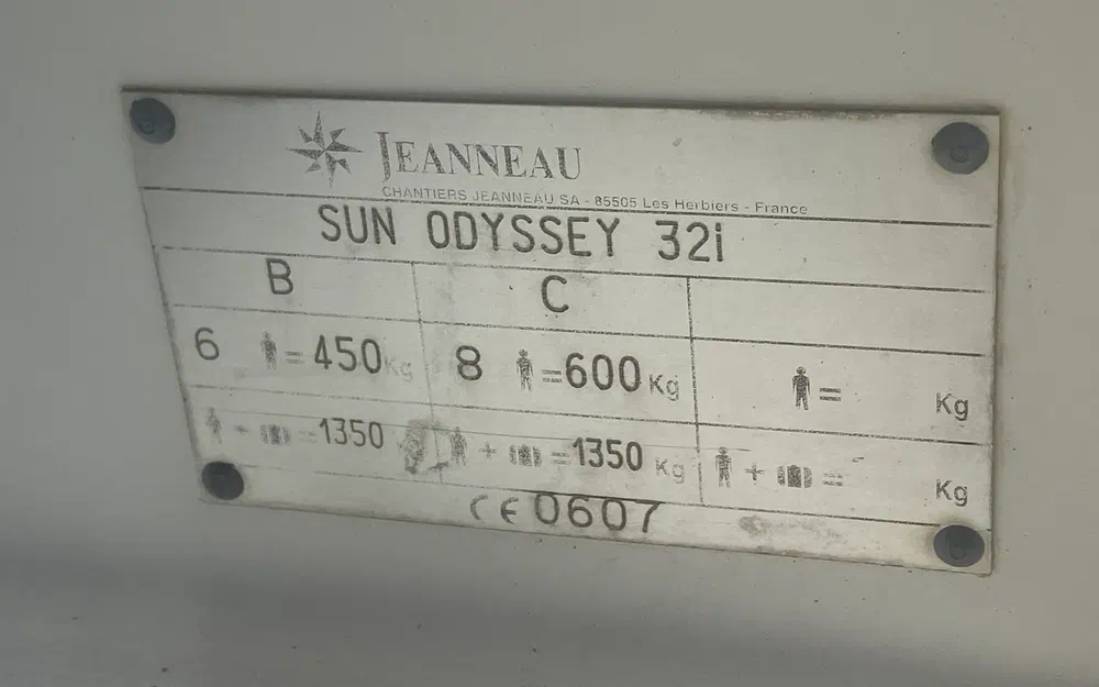 slider 24 Jeanneau Sun Odyssey 32 i