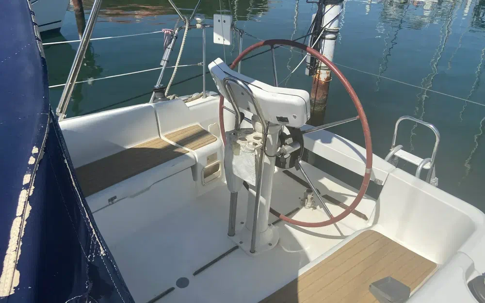 slider 15 Jeanneau Sun Odyssey 32 i