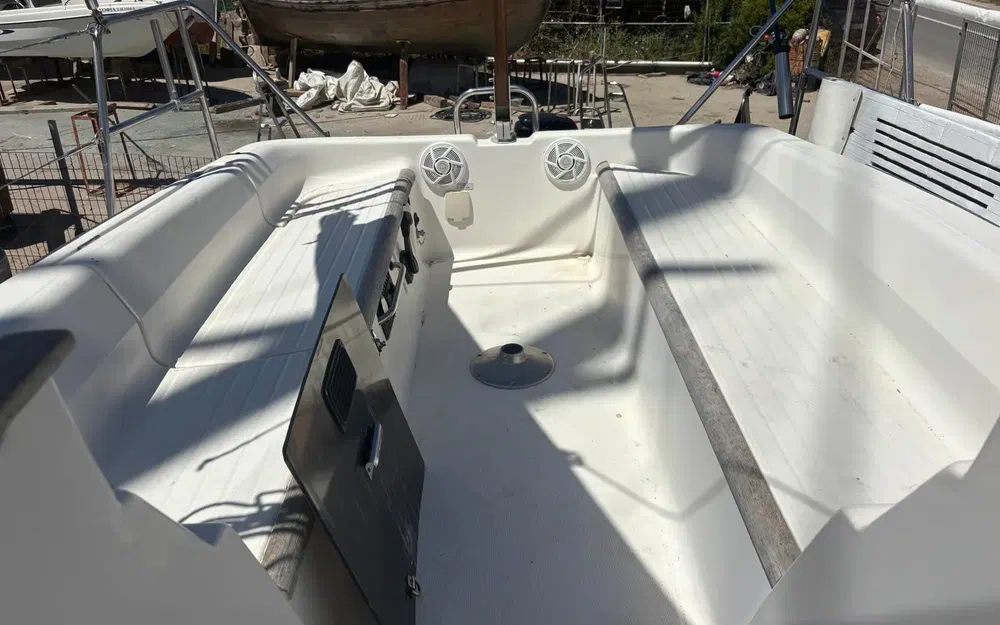 slider 11 Dufour 30 Classic
