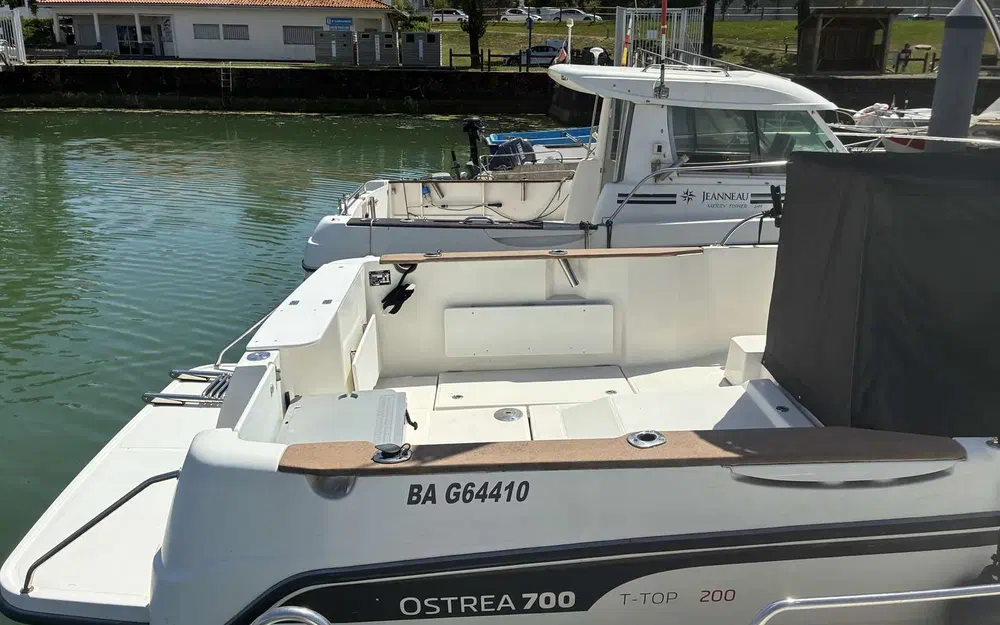 slider 4 Ocqueteau Ostrea 700 T-Top