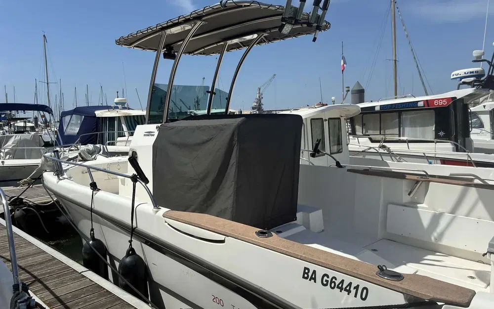 slider 5 Ocqueteau Ostrea 700 T-Top