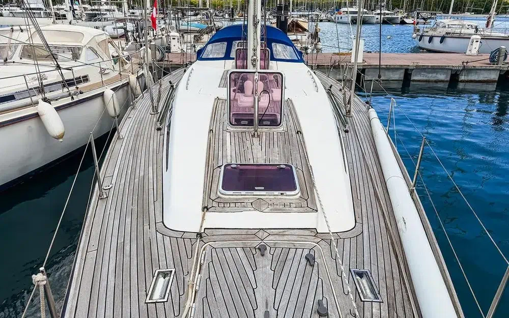 slider 10 X-Yachts X-612