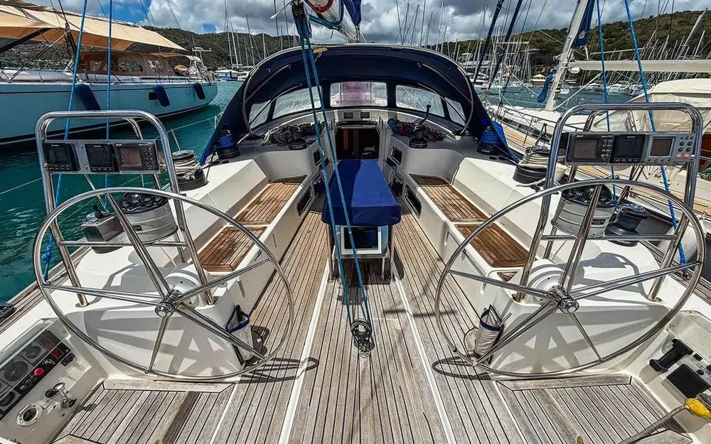 slider 6 X-Yachts X-612