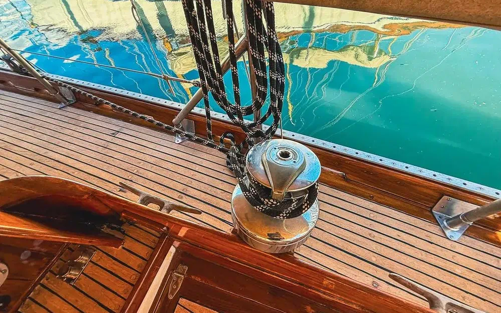 slider 12 Durand Yawl