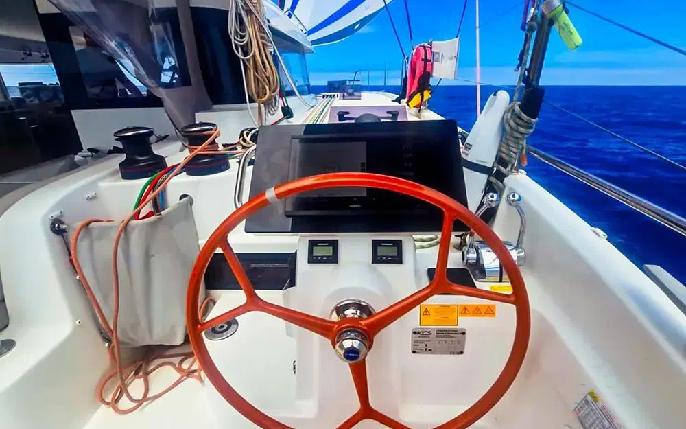 slider 7 Excess Catamarans Excess 14