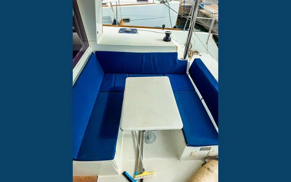 slider 13 Lagoon 400 S2