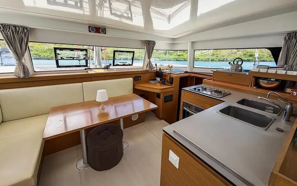 slider 16 Excess Catamarans Excess 11