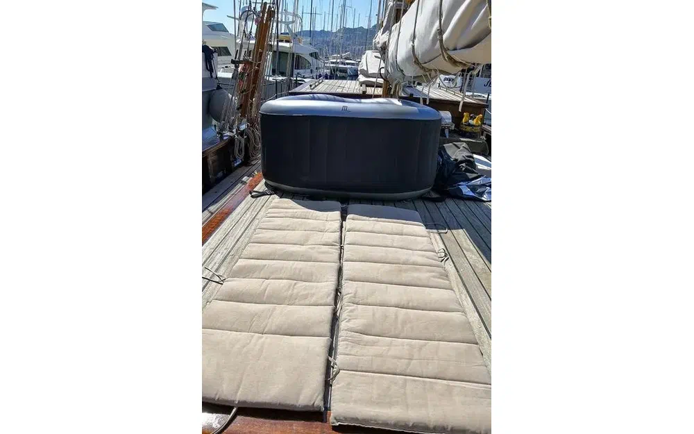 slider 5 Custom Brauer Hambourg