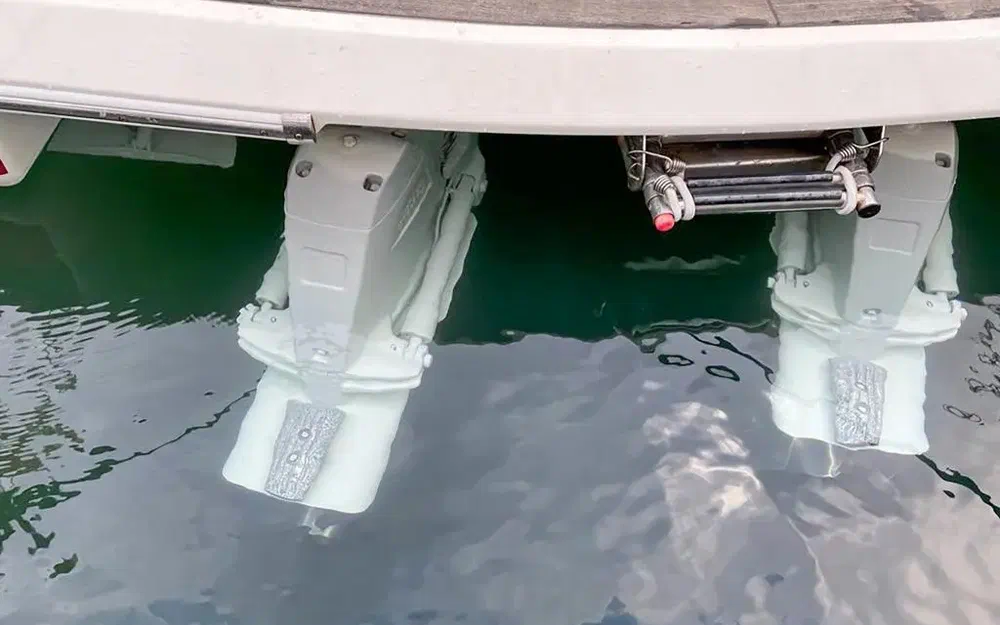 slider 13 Chris Craft Corsair 28
