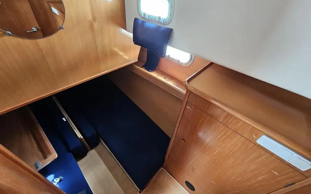 slider 10 Beneteau Antares 10.80