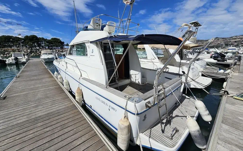 slider 11 Beneteau Antares 10.80