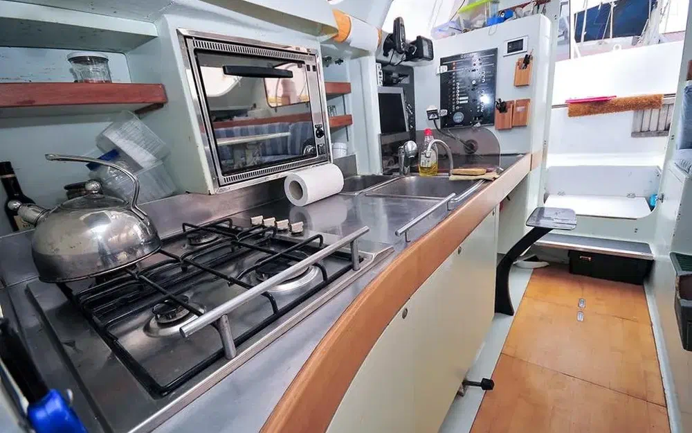 slider 12 Custom Trimaran