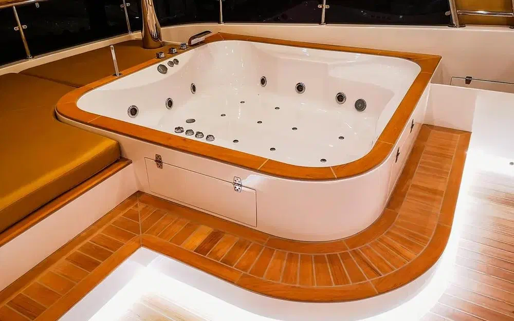 slider 17 NG Yachts NG 66