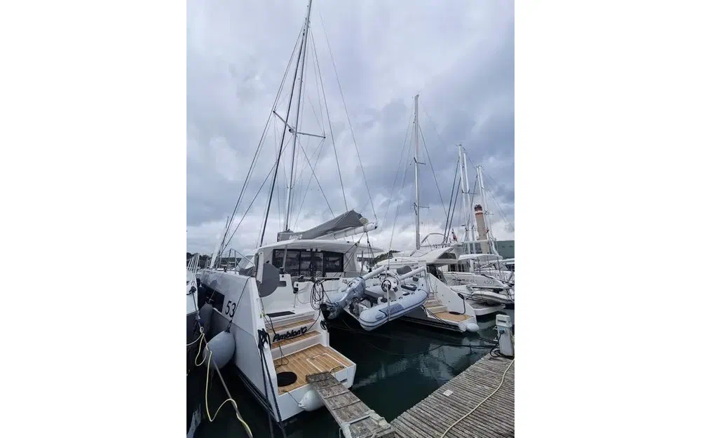 slider 1 Catana 53