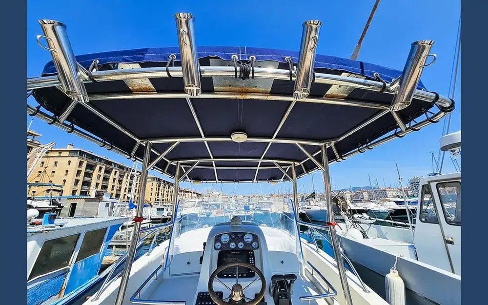 slider 11 White Shark 285