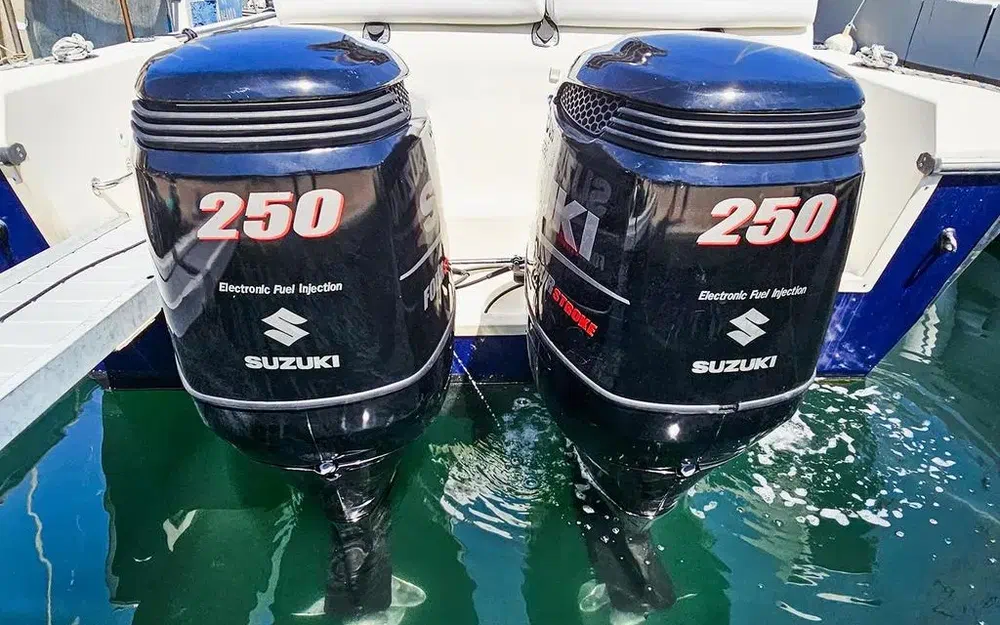 slider 14 White Shark 285