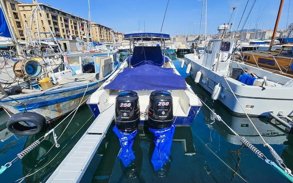 slider 17 White Shark 285