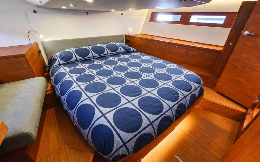 slider 11 Wauquiez Pilot Saloon 48