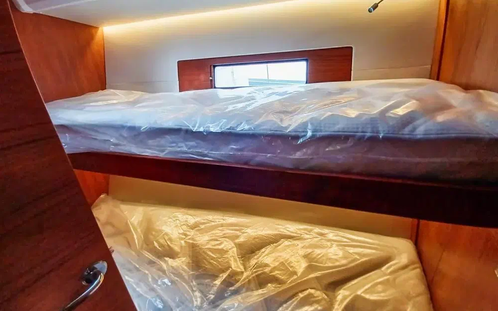 slider 16 Wauquiez Pilot Saloon 48