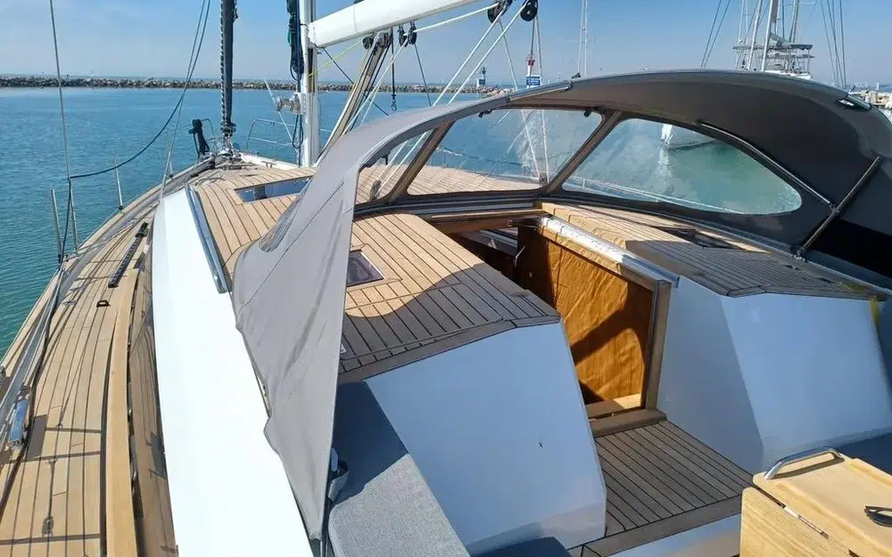 slider 4 Wauquiez Pilot Saloon 48