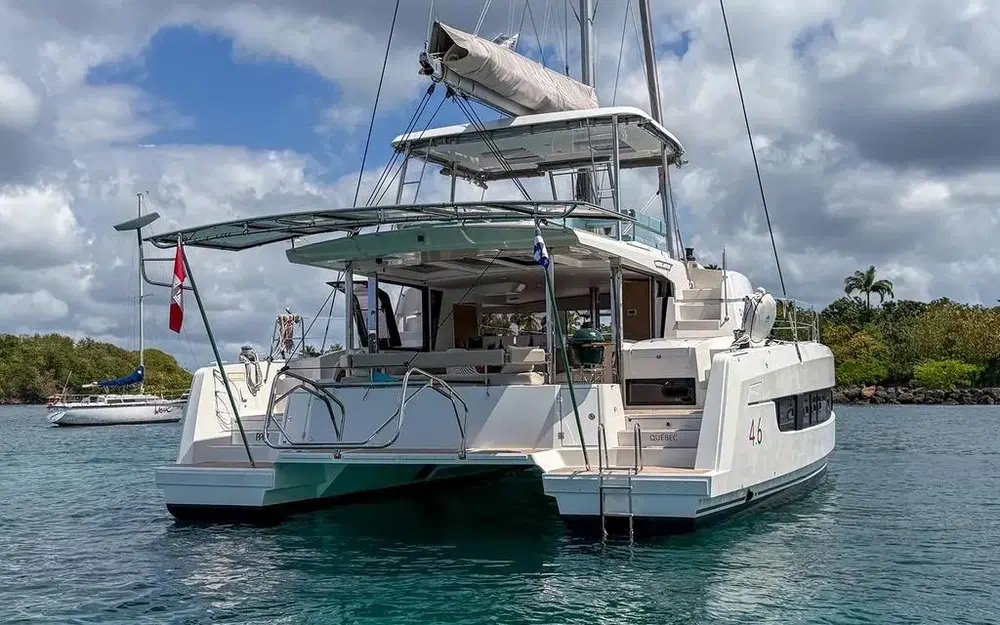 slider 21 Bali Catamarans Bali 4.6