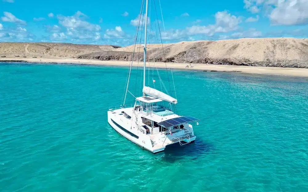 slider 3 Bali Catamarans Bali 4.6