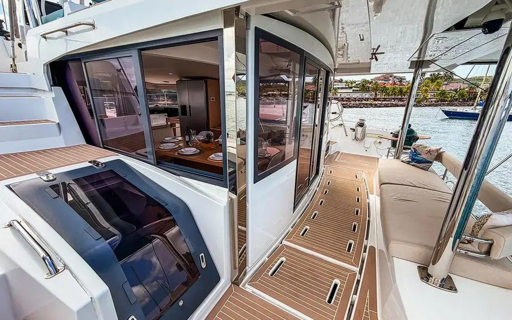 slider 4 Bali Catamarans Bali 4.6