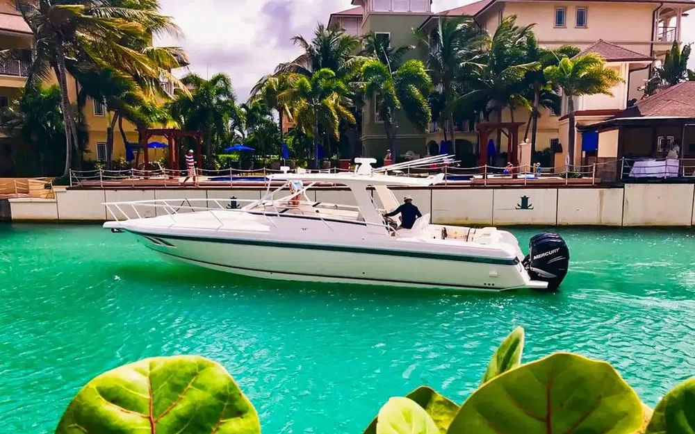 slider 0 Intrepid Miami 390 Sport Yacht