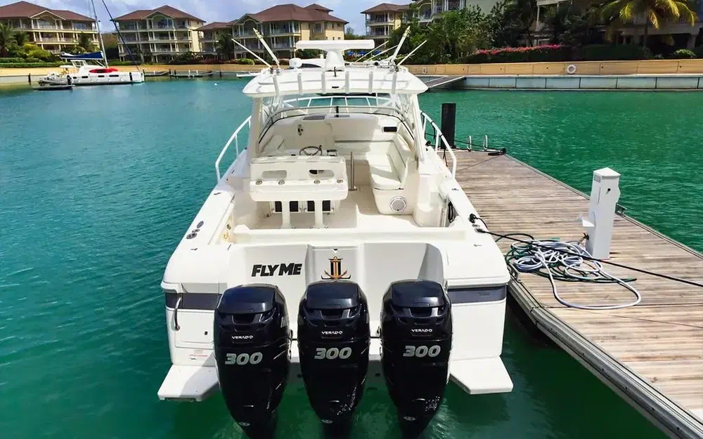 slider 5 Intrepid Miami 390 Sport Yacht