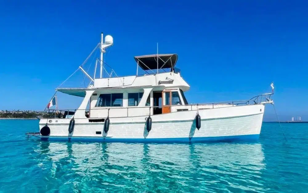 slider 1 Grand Banks 42 Europa