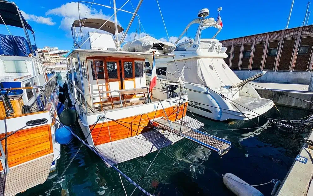 slider 4 Grand Banks 42 Europa