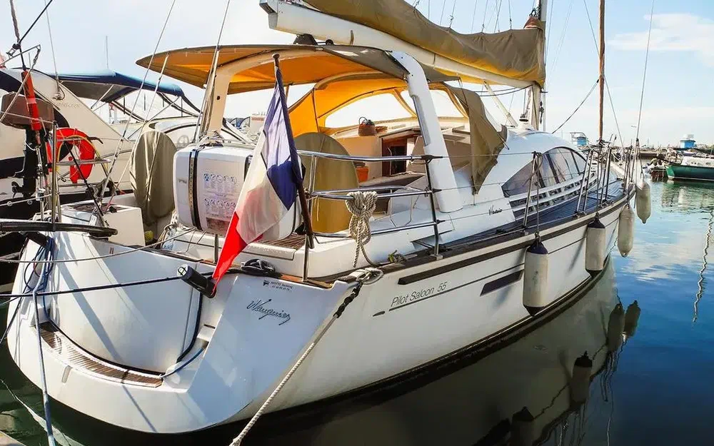 slider 0 Wauquiez Pilot Saloon 55