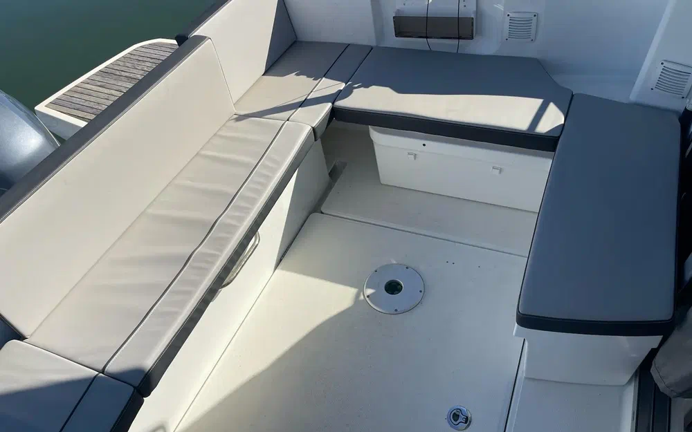 slider 4 Jeanneau Merry Fisher 795 Serie 2