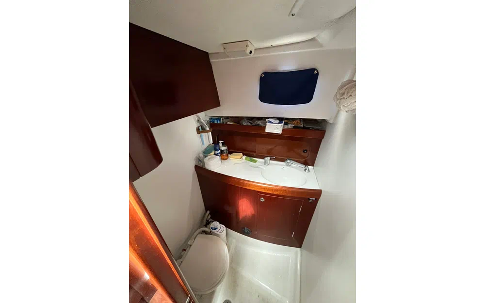 slider 8 Beneteau Antares Serie 9 Fly