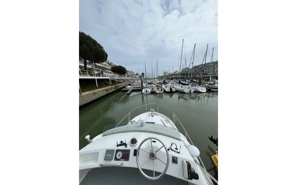 slider 2 Beneteau Antares Serie 9 Fly