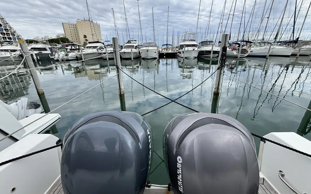slider 6 White Shark 285