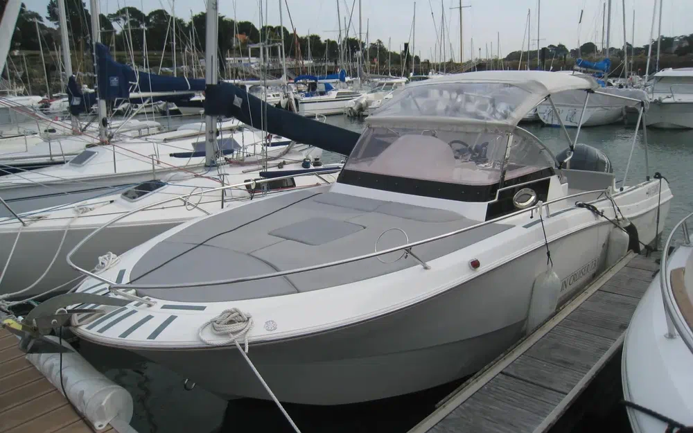 slider 1 Pacific Craft 730 SC