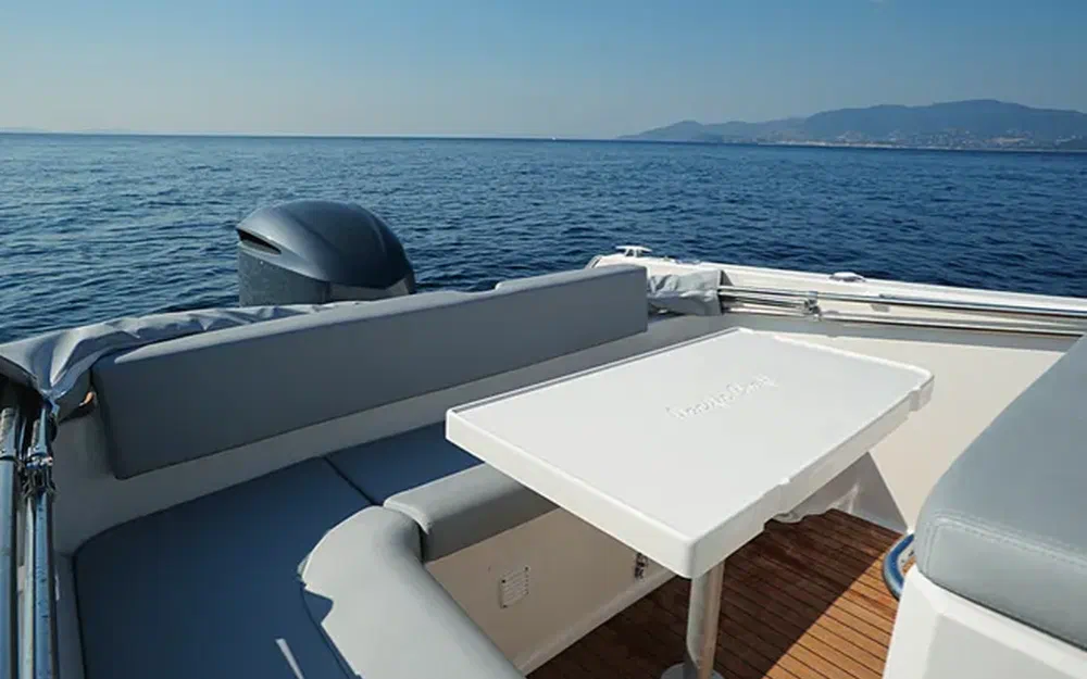 slider 7 Pacific Craft 730 SC